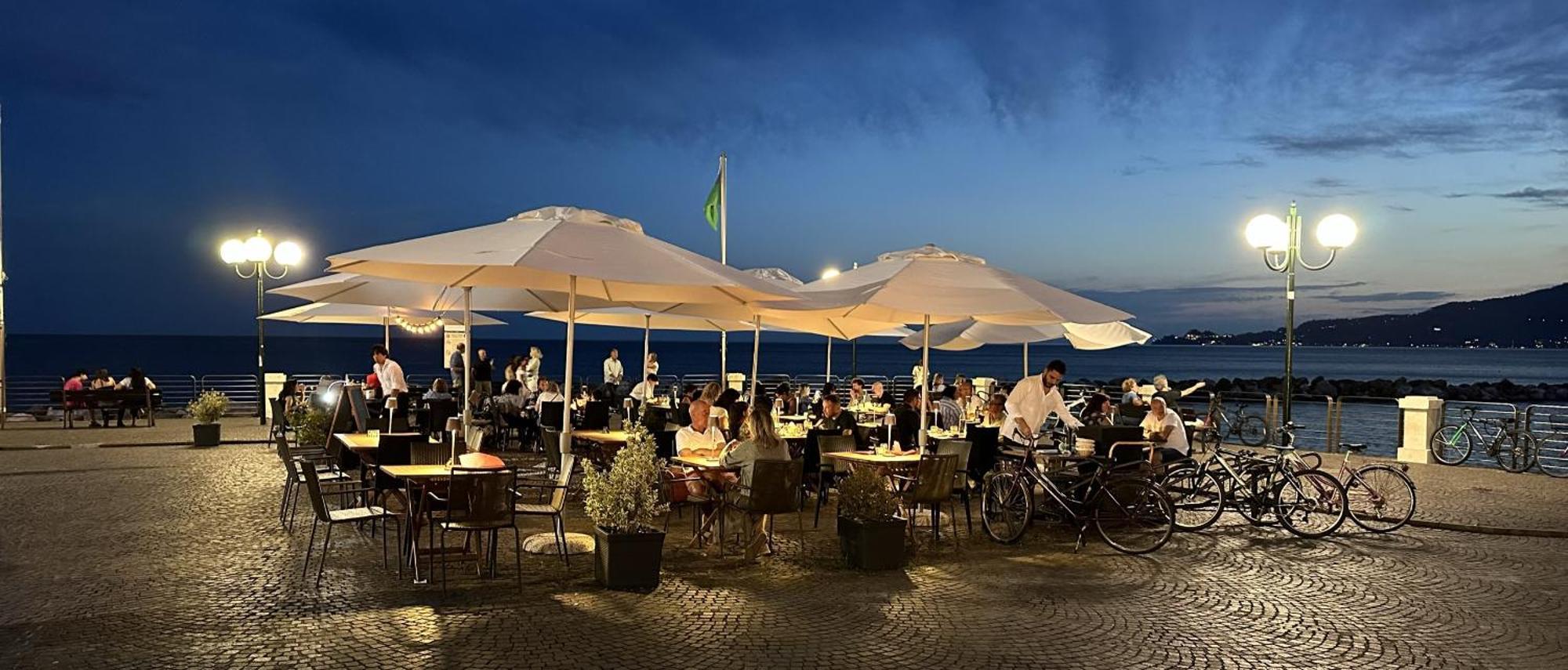 Attico Fronte Mare Residenza Matilde Apartment Chiavari Exterior photo