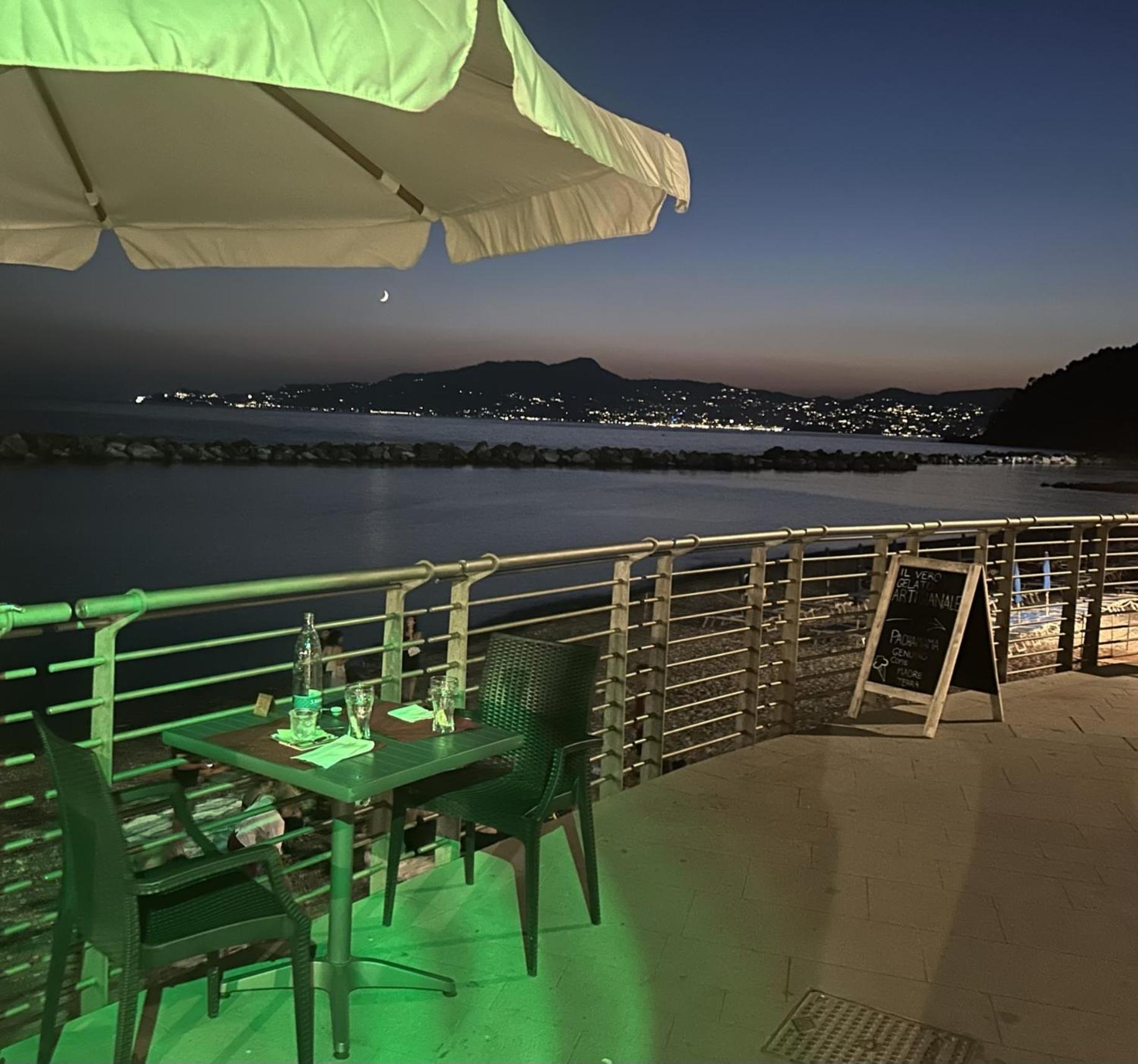 Attico Fronte Mare Residenza Matilde Apartment Chiavari Exterior photo